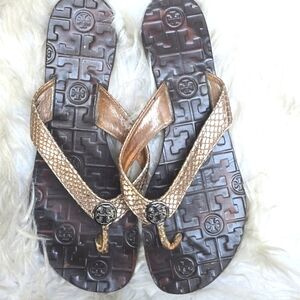 Tory Burch Throra gold metallic Pewter Snake Print  flip flops 8